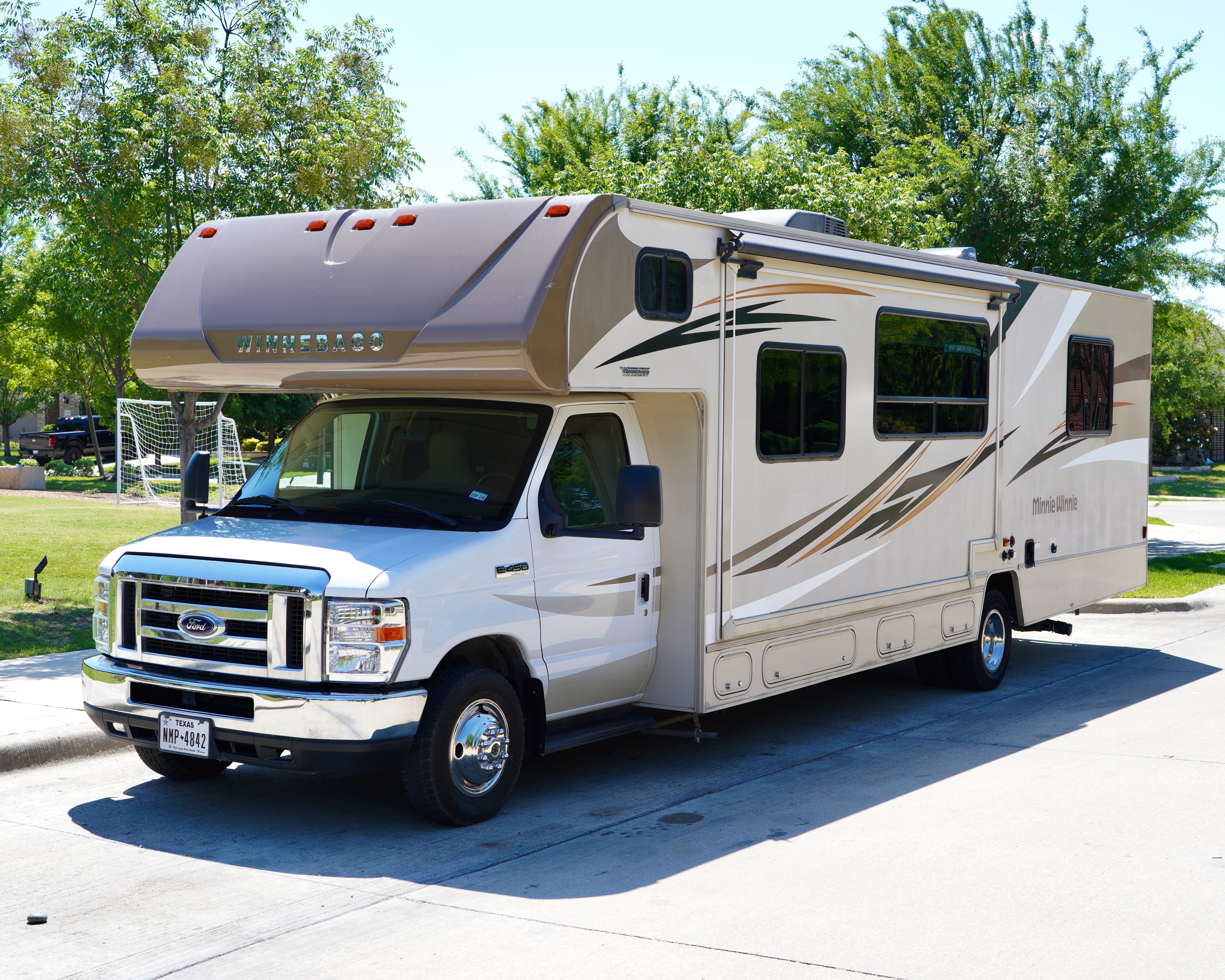 2018 Winnebago MINNIE WINNIE 31K in prosper TX