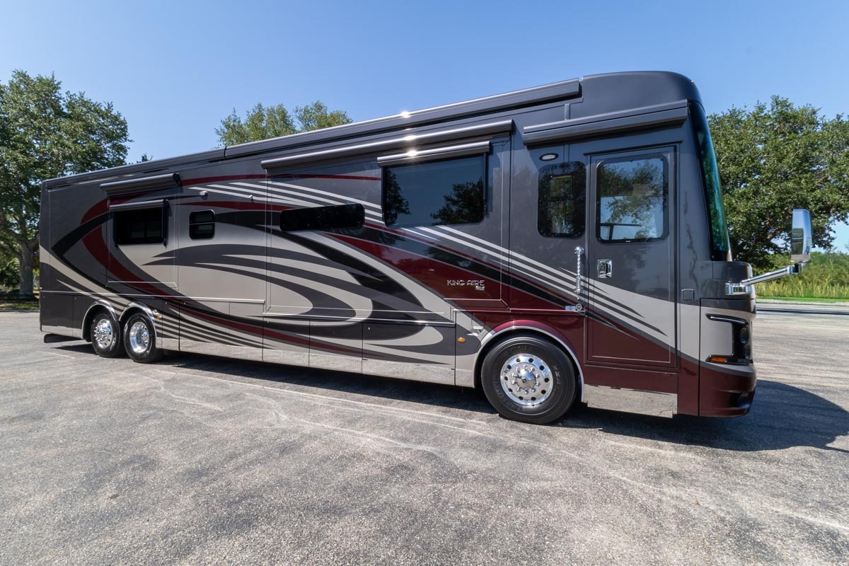 2020 Newmar KING AIRE 4569 in bradenton FL