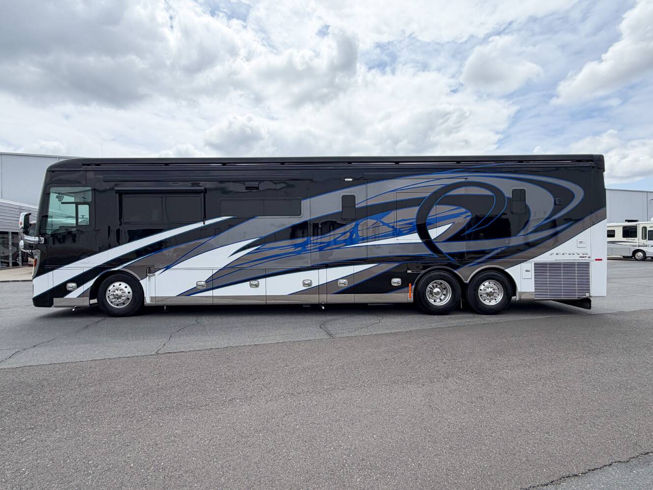 A photo of this 2021 Tiffin Motorhomes ZEPHYR 45 PZ