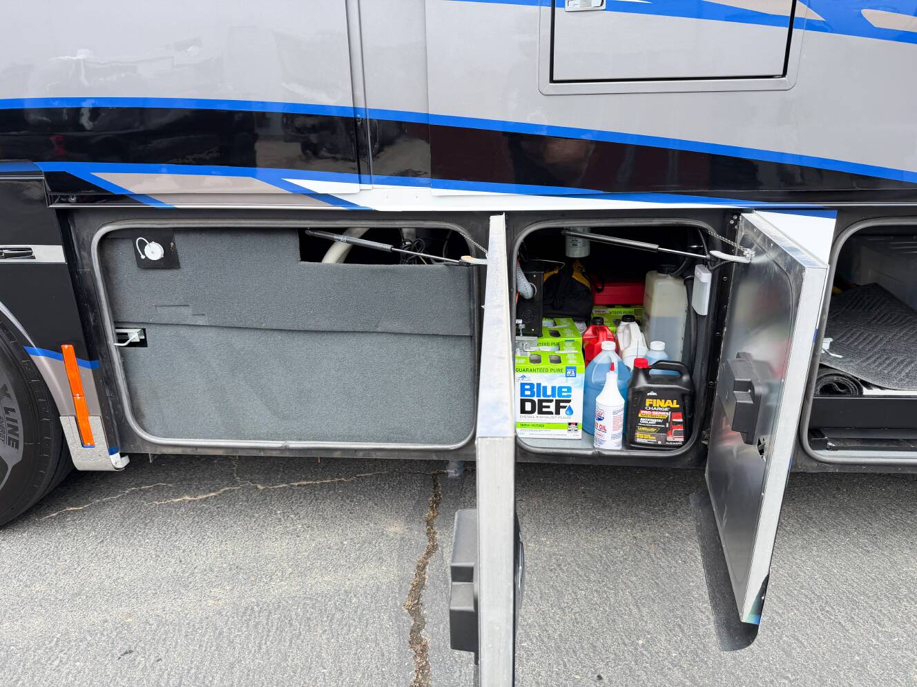 A photo of this 2021 Tiffin Motorhomes ZEPHYR 45 PZ