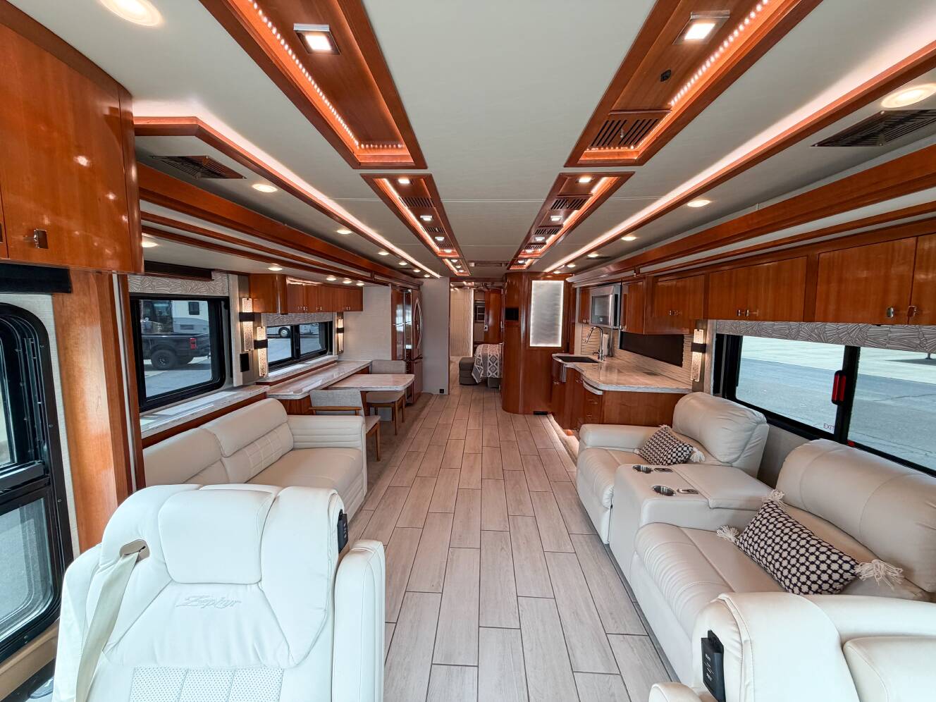 A photo of this 2021 Tiffin Motorhomes ZEPHYR 45 PZ