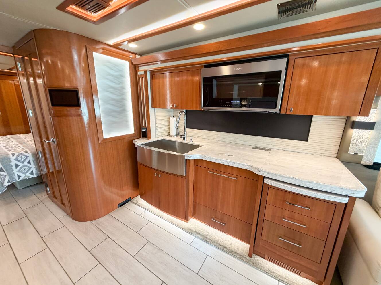 A photo of this 2021 Tiffin Motorhomes ZEPHYR 45 PZ