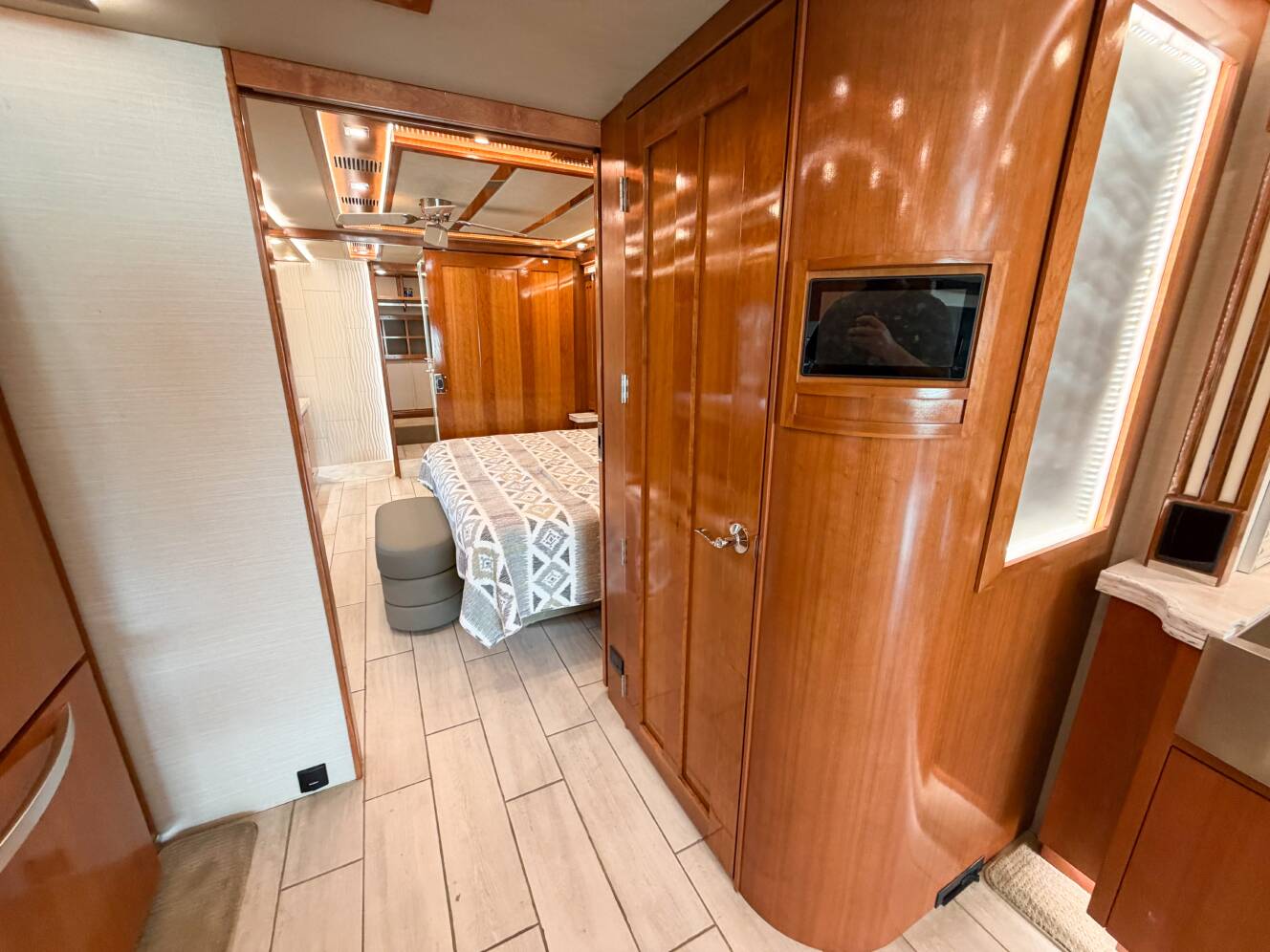 A photo of this 2021 Tiffin Motorhomes ZEPHYR 45 PZ
