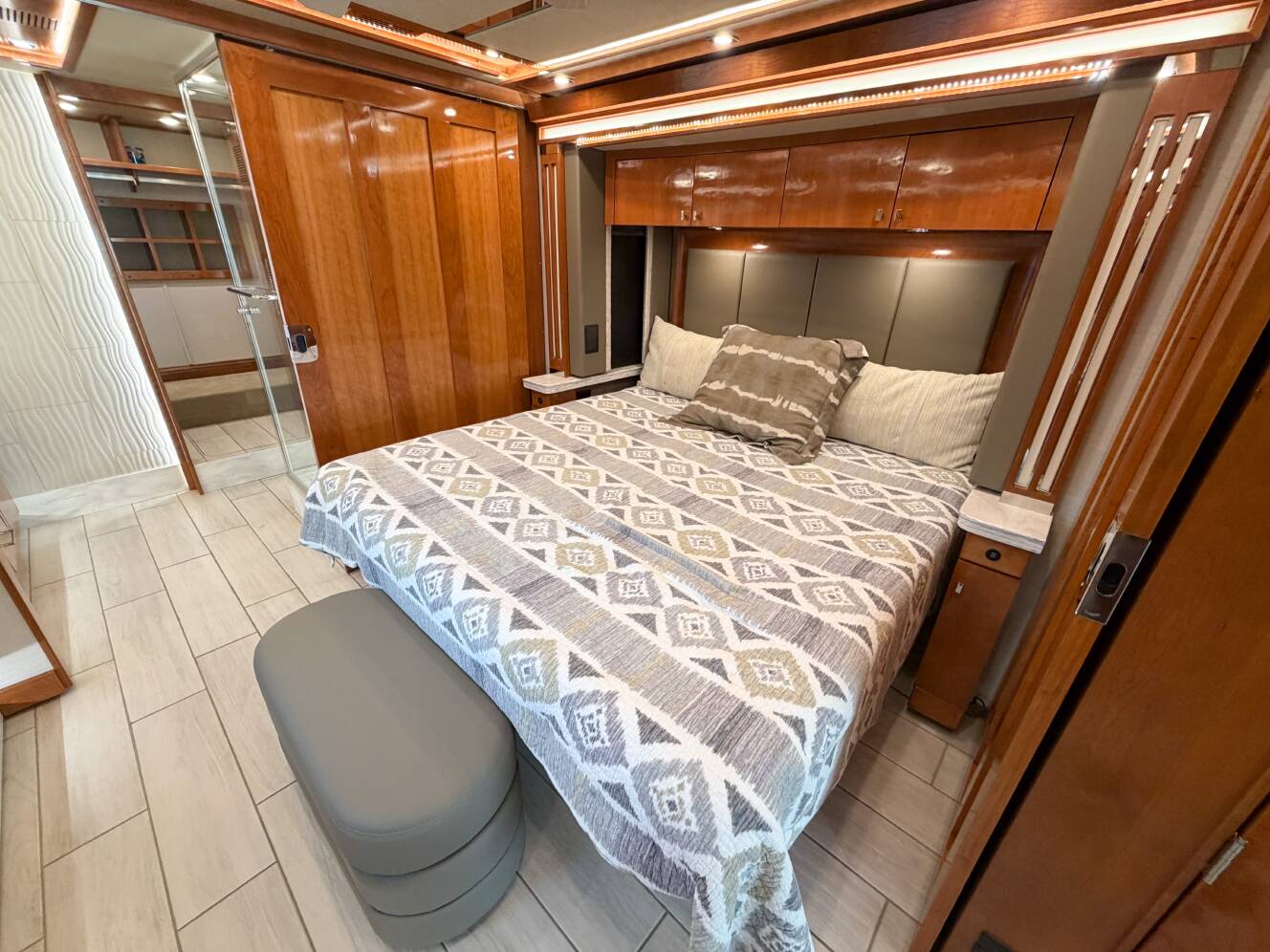 A photo of this 2021 Tiffin Motorhomes ZEPHYR 45 PZ