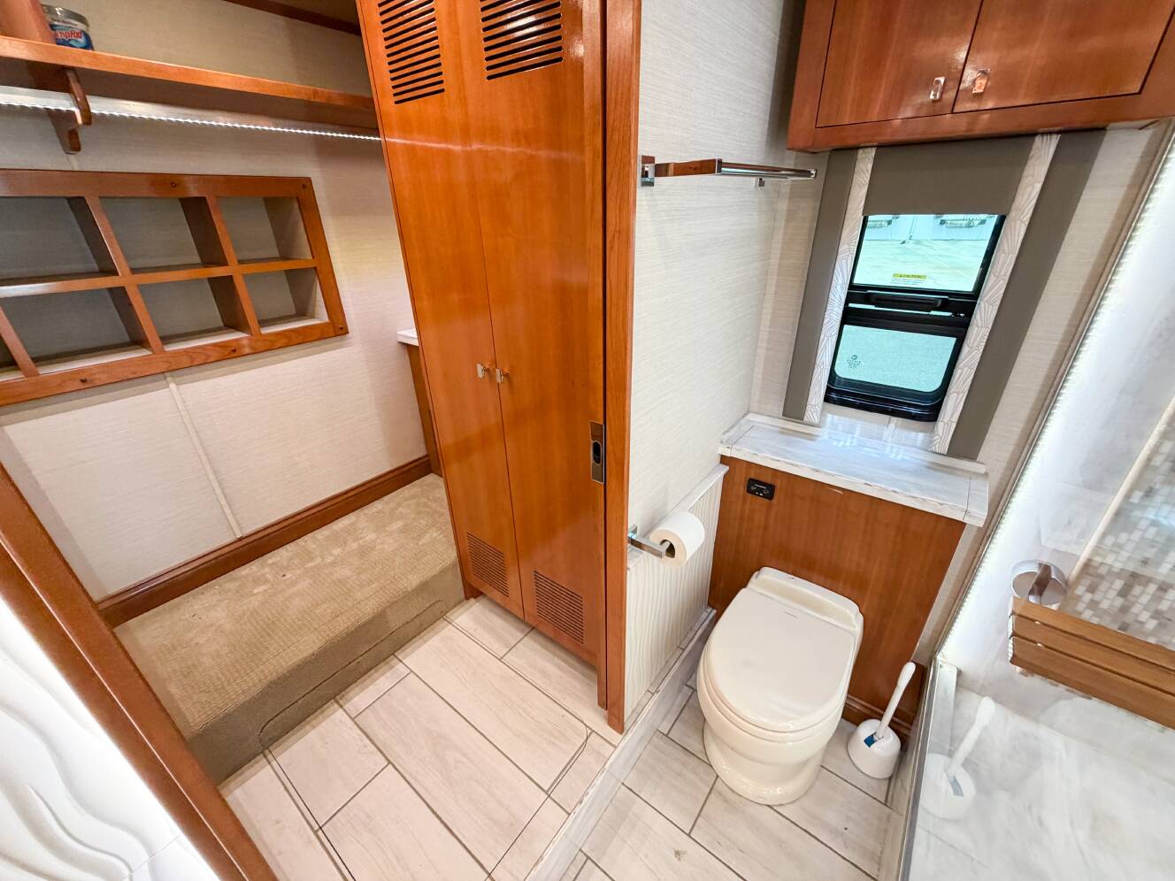 A photo of this 2021 Tiffin Motorhomes ZEPHYR 45 PZ