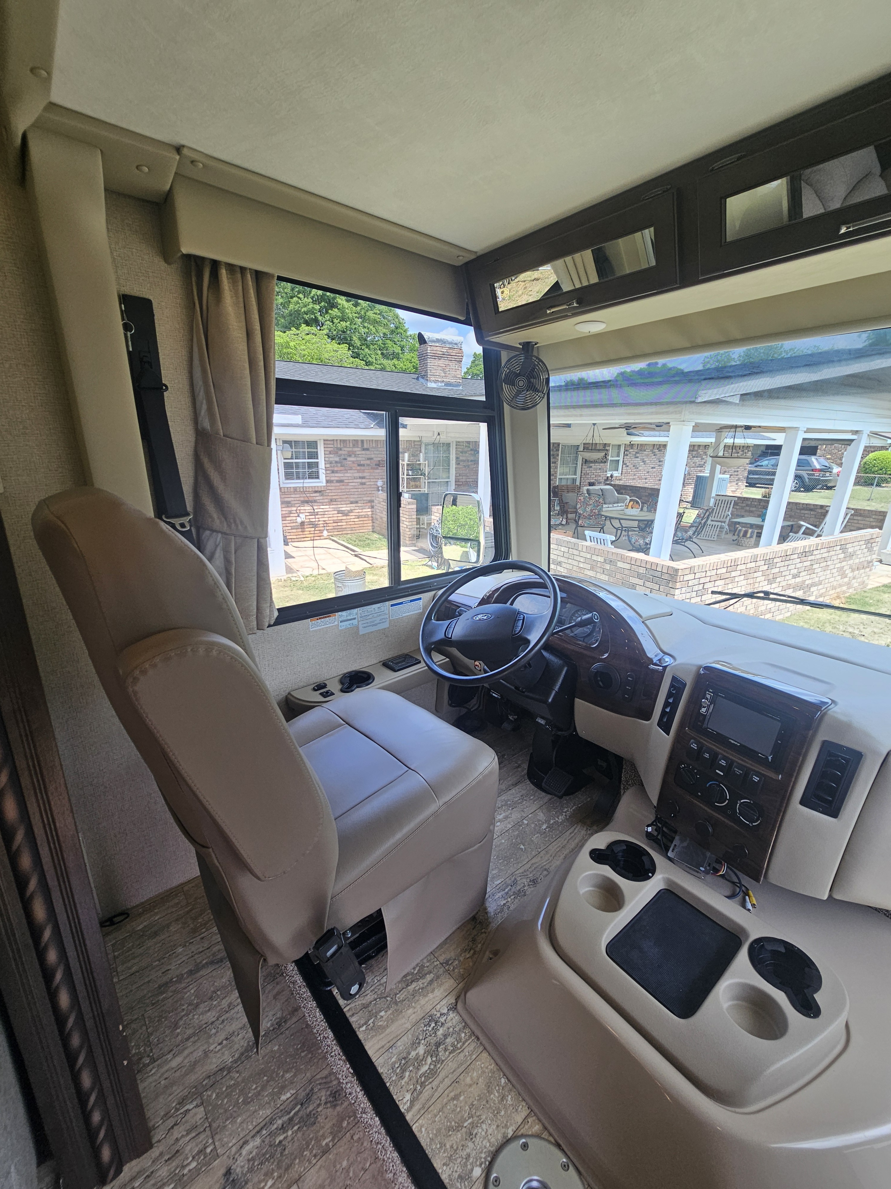 2018 Thor Motor Coach HURRICANE 29M in tuscaloosa AL