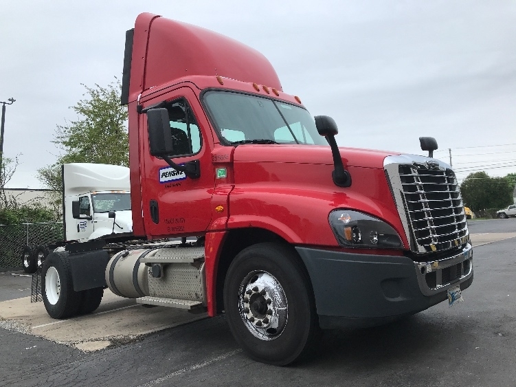 2019 FREIGHTLINER CASCADIA 125 in Allentown, PA