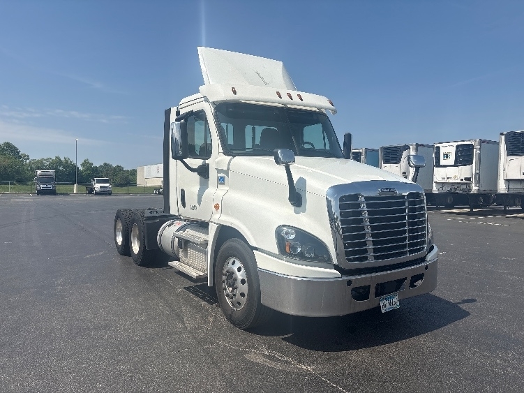 2019 FREIGHTLINER CASCADIA 125 in Millville, NJ