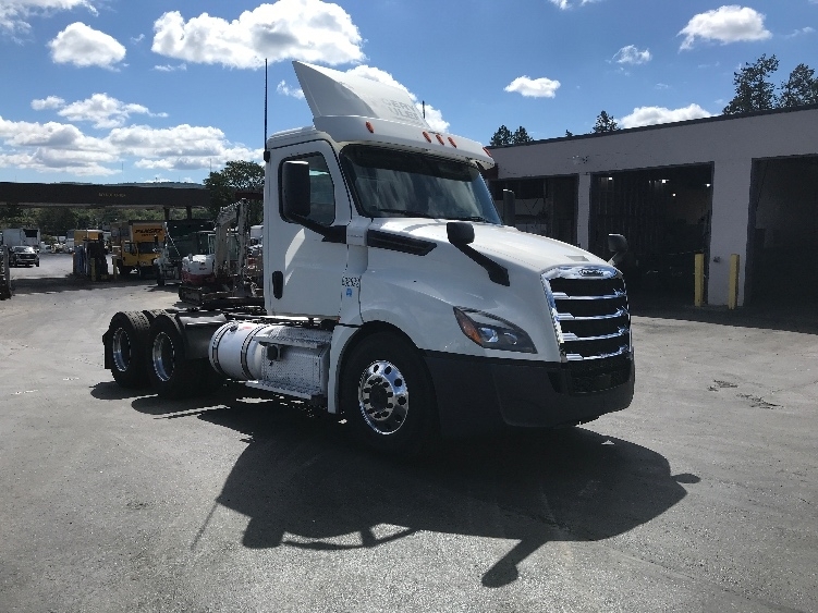 2020 FREIGHTLINER CASCADIA 126 in South Plainfield, NJ
