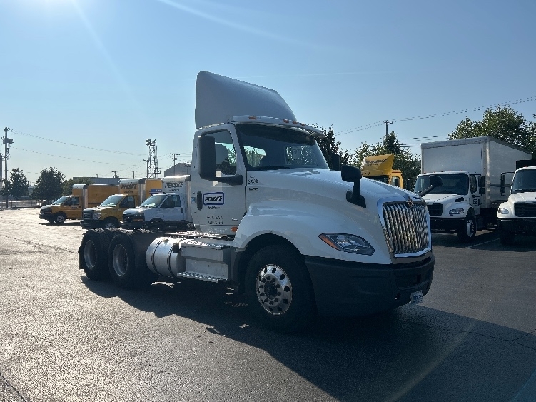 2020 INTERNATIONAL LT625 in Milwaukee, WI