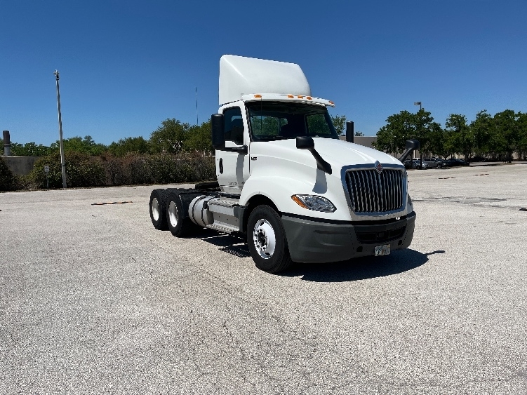 2019 INTERNATIONAL LT625 in Tampa, FL