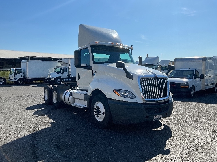 2019 INTERNATIONAL LT625 in Tacoma, WA