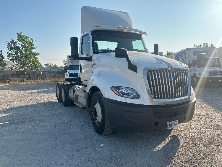 2019 INTERNATIONAL LT625 in Middlefield, OH