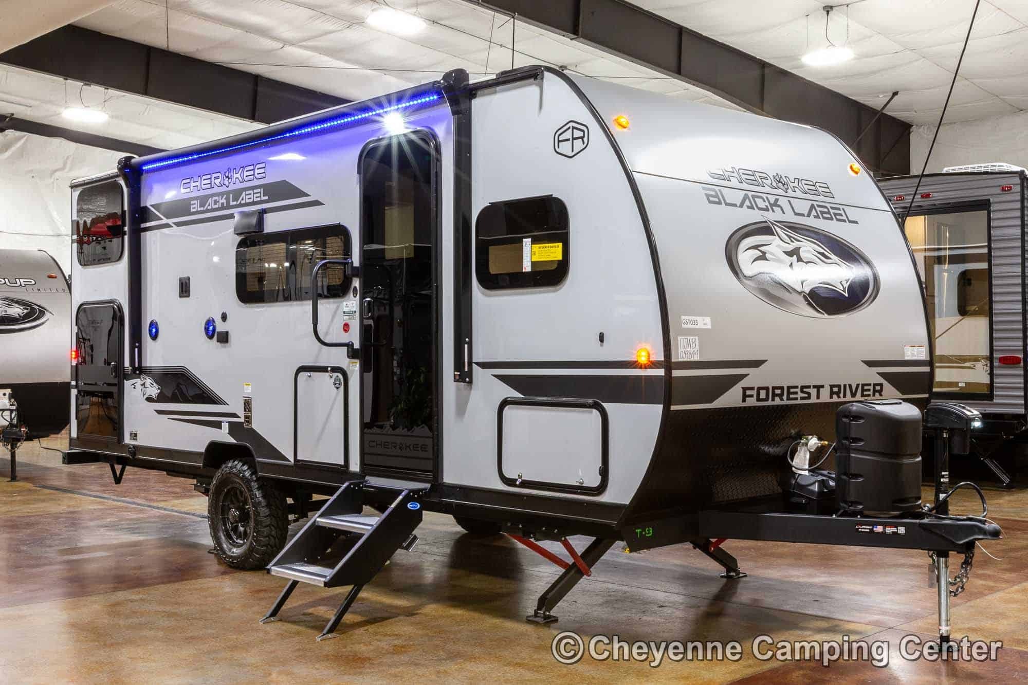 2026 Forest River Cherokee Wolf Pup Black Label 17JWBL RV