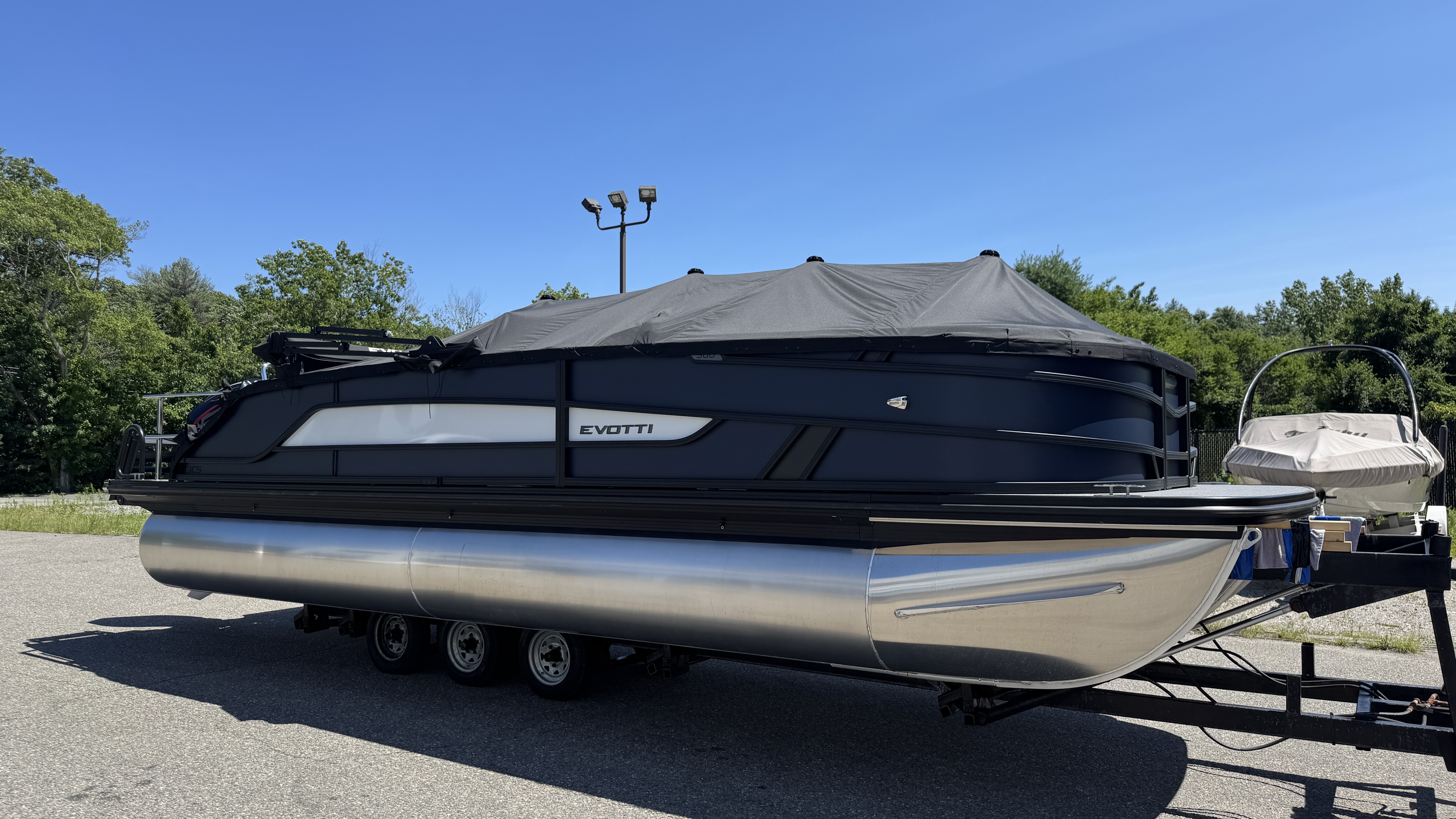 2026 Evotti 2026 523 Convertible Stern in middleton MA