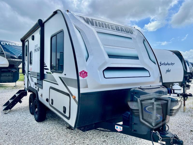2022 Winnebago Micro Minnie 1808FBS in navasota TX