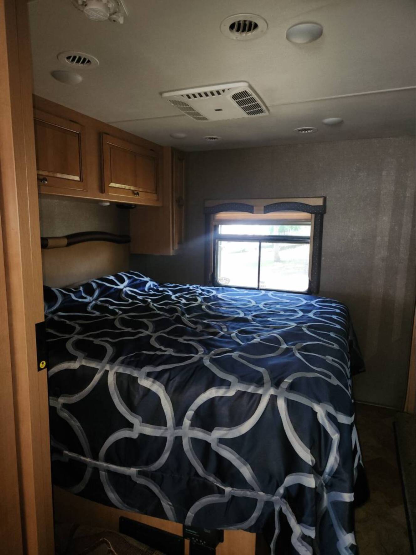 A photo of this 2017 Thor WINDSPORT 29M