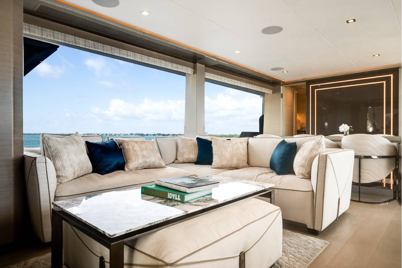 A photo of this 2023 Ocean Alexander 27R