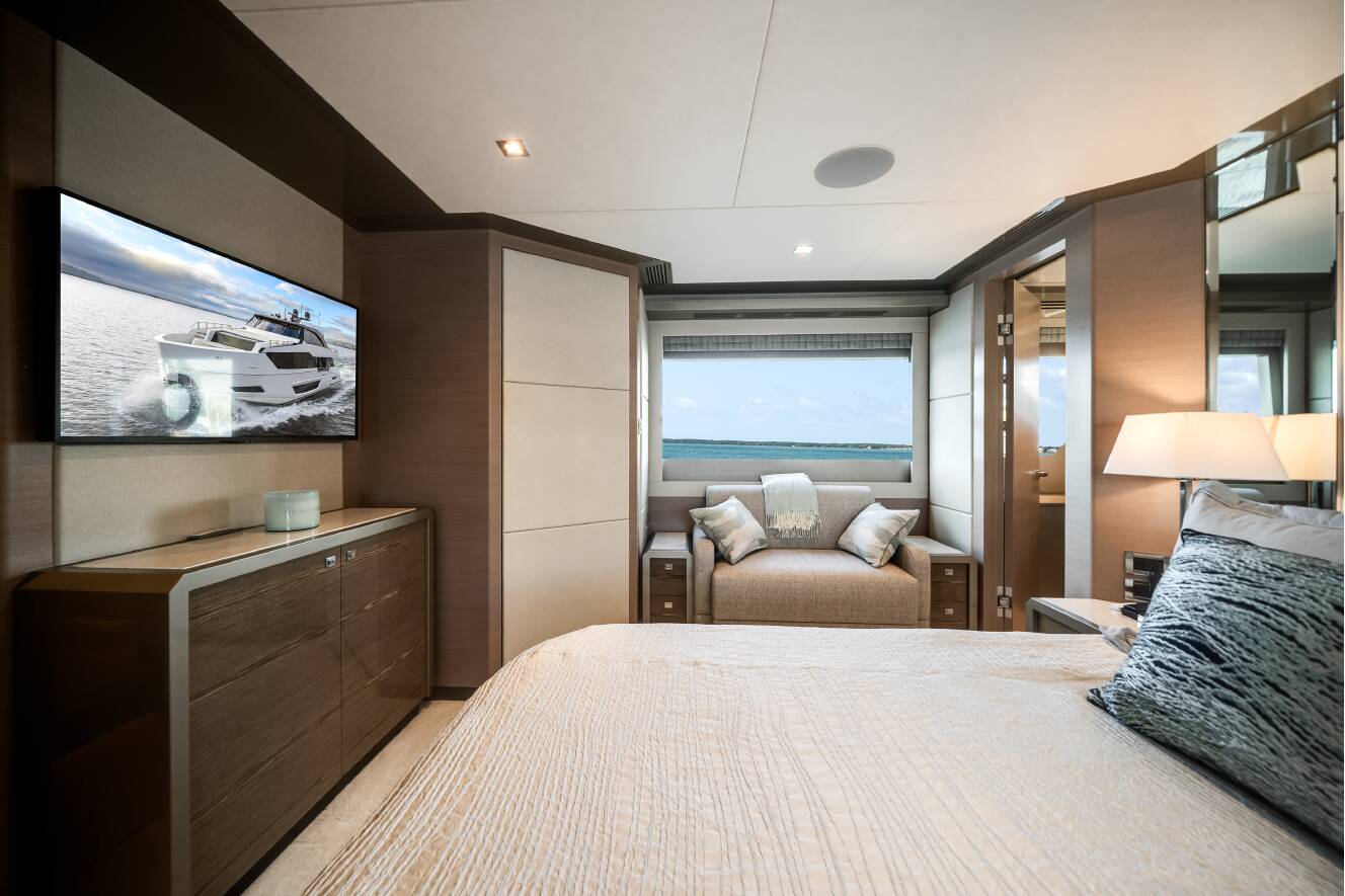 A photo of this 2023 Ocean Alexander 27R