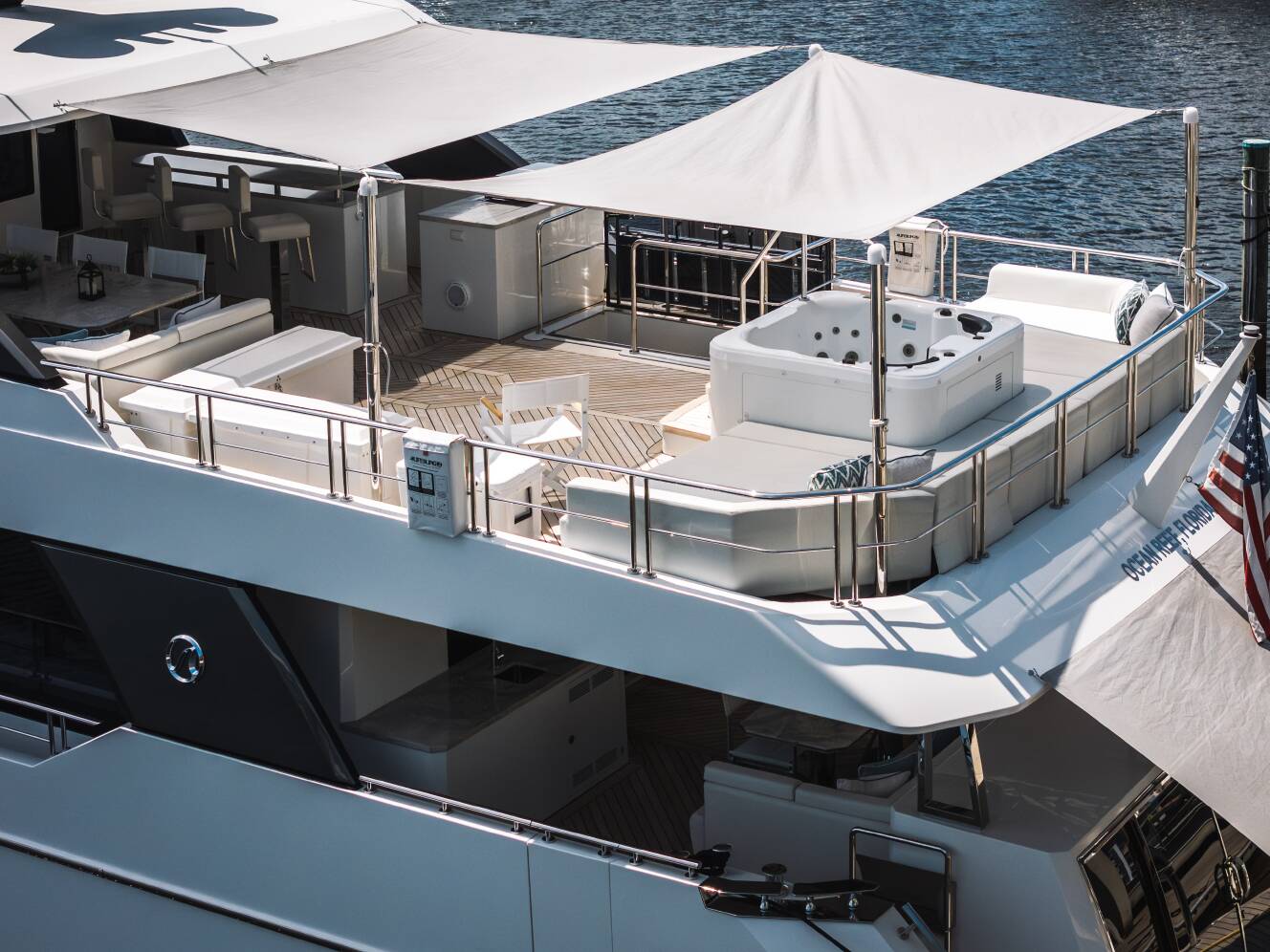 A photo of this 2023 Ocean Alexander 27R