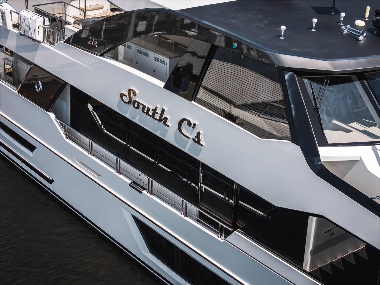 A photo of this 2023 Ocean Alexander 27R