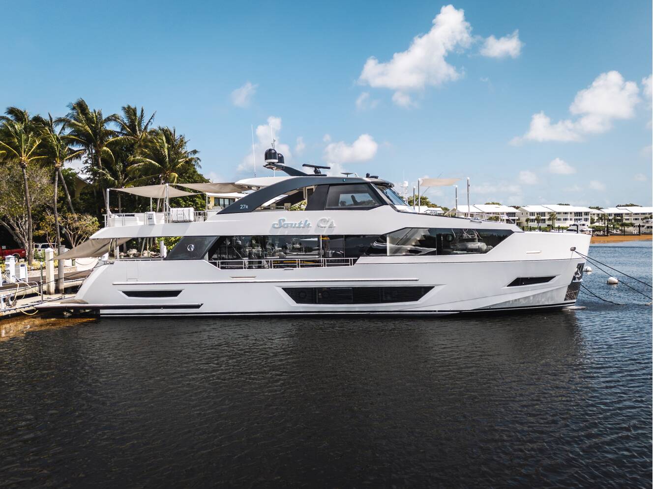 A photo of this 2023 Ocean Alexander 27R