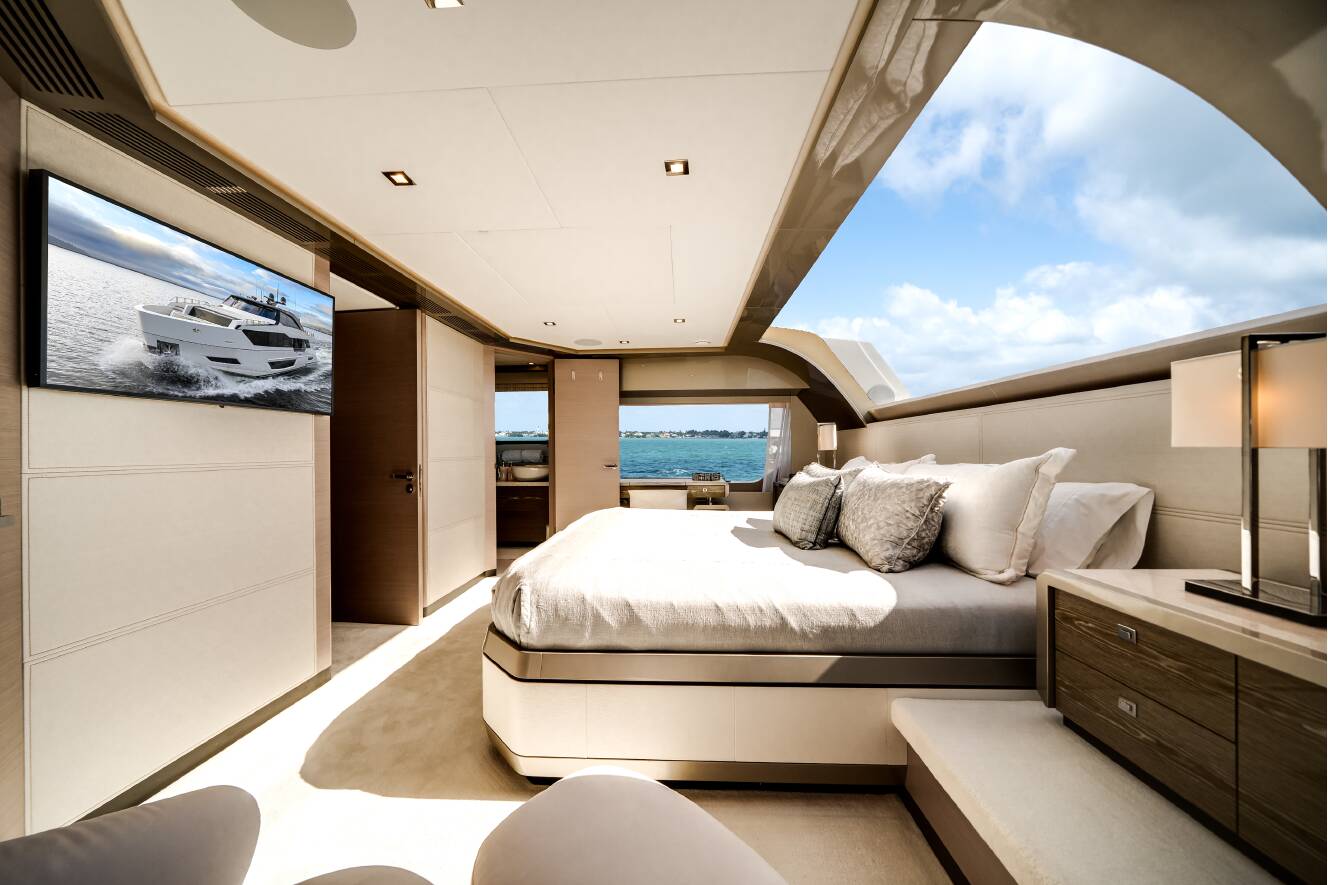 A photo of this 2023 Ocean Alexander 27R