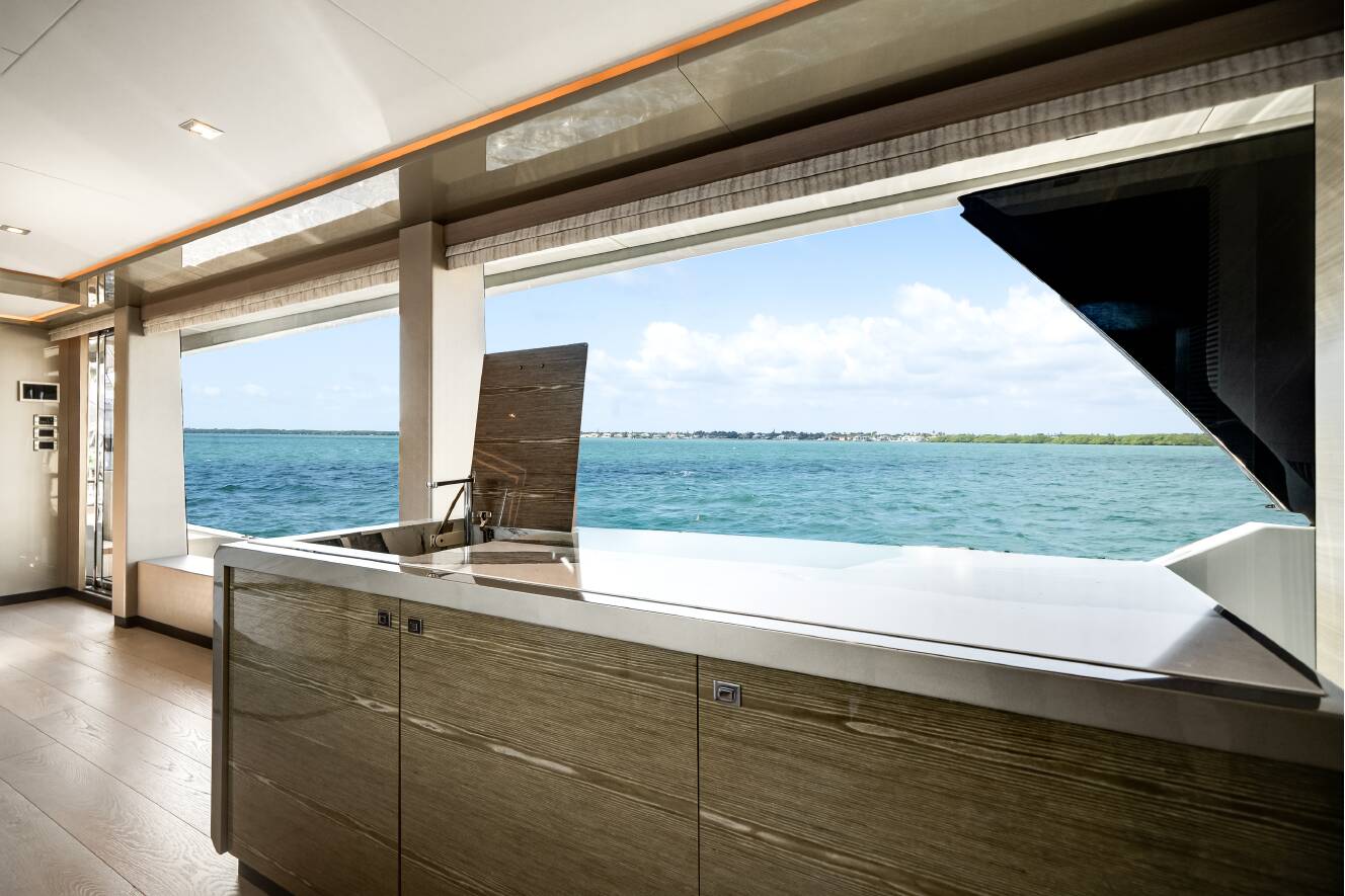 A photo of this 2023 Ocean Alexander 27R