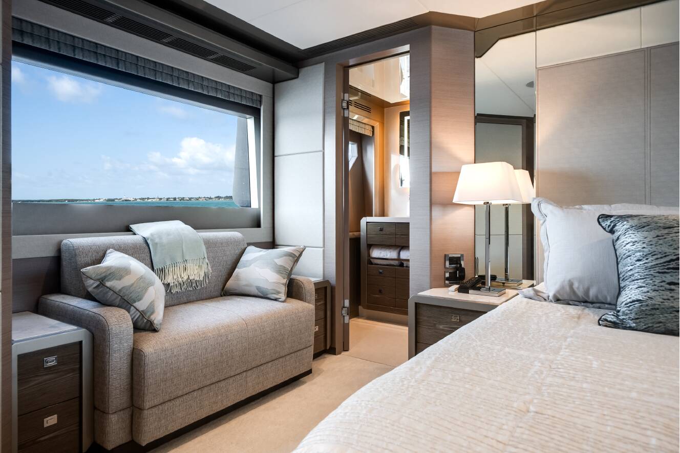 A photo of this 2023 Ocean Alexander 27R