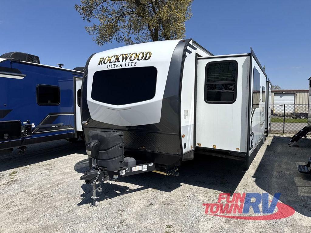2020 Forest River Rv Rockwood Signature Ultra Lite 2608BS in elkhart IN