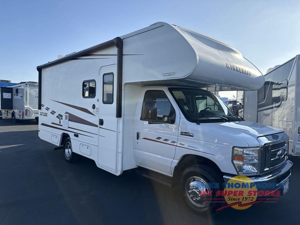 2019 Winnebago Outlook 22C in fountain valley CA