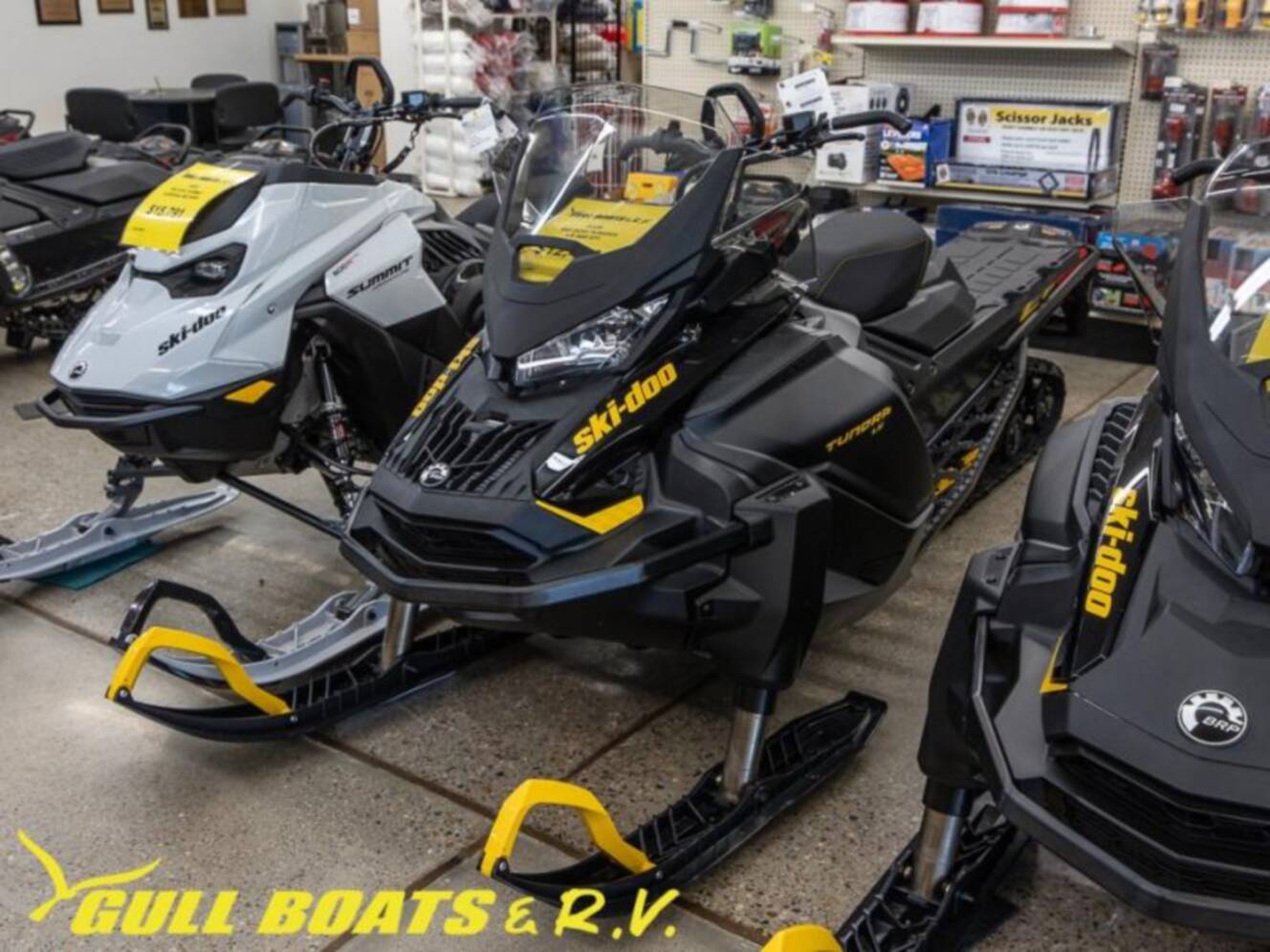 A photo of this 2026 Ski-Doo Tundra LE 600