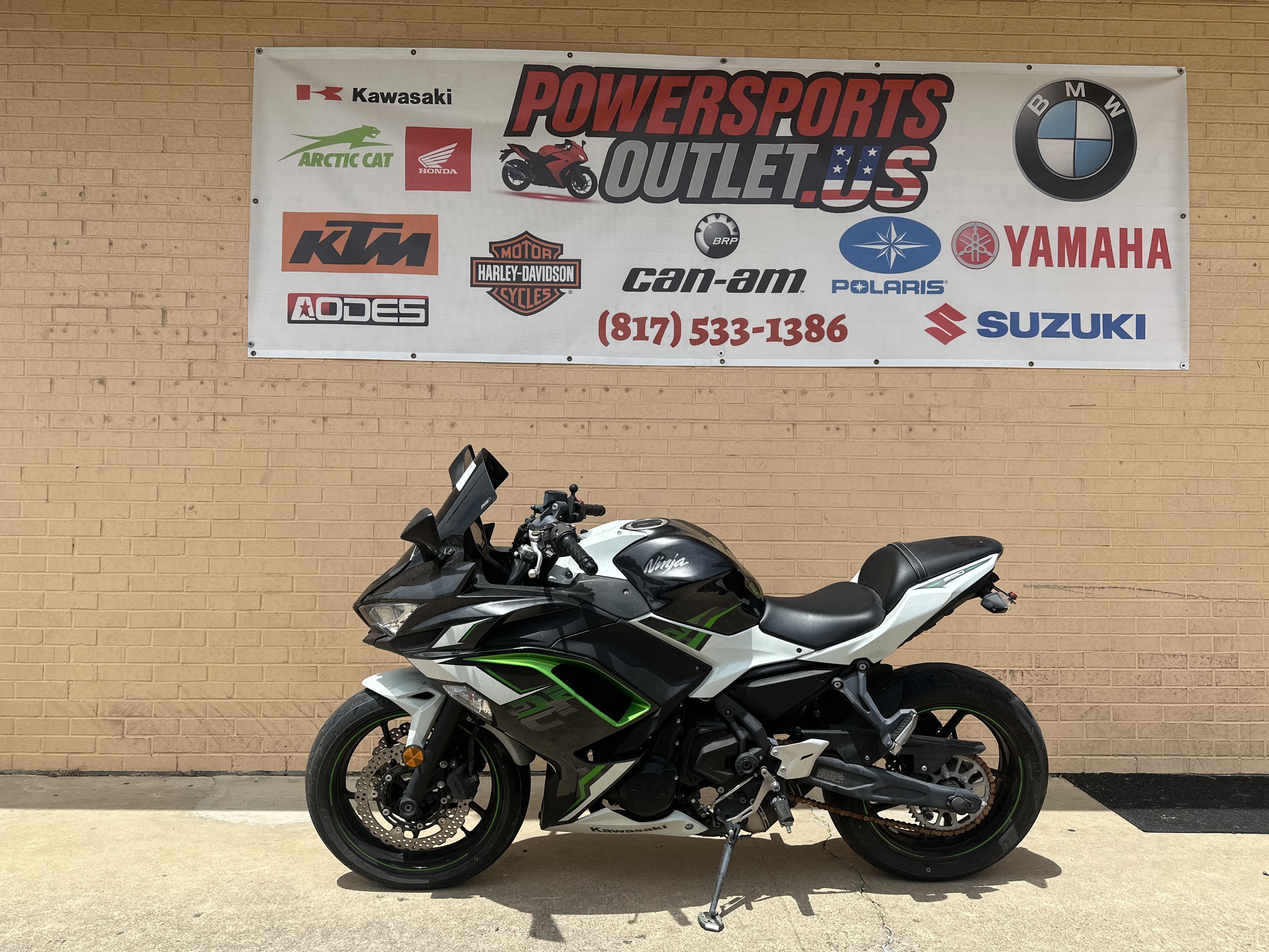 2022 Kawasaki Ninja 650 (EX650NNFNN) BASE in Arlington, TX
