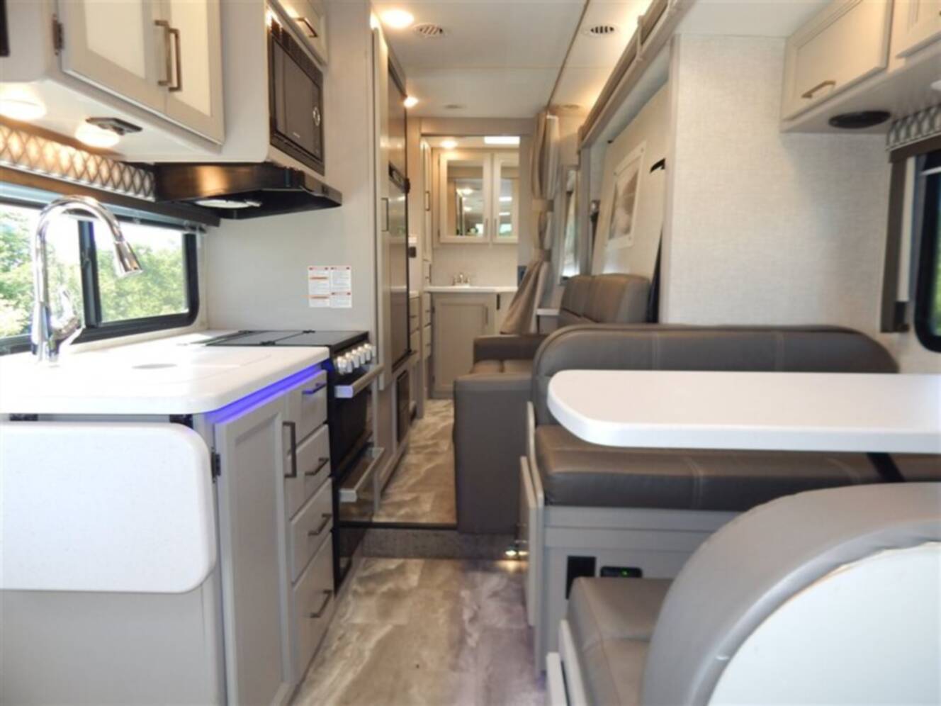 A photo of this 2022 Thor Quantum LC25