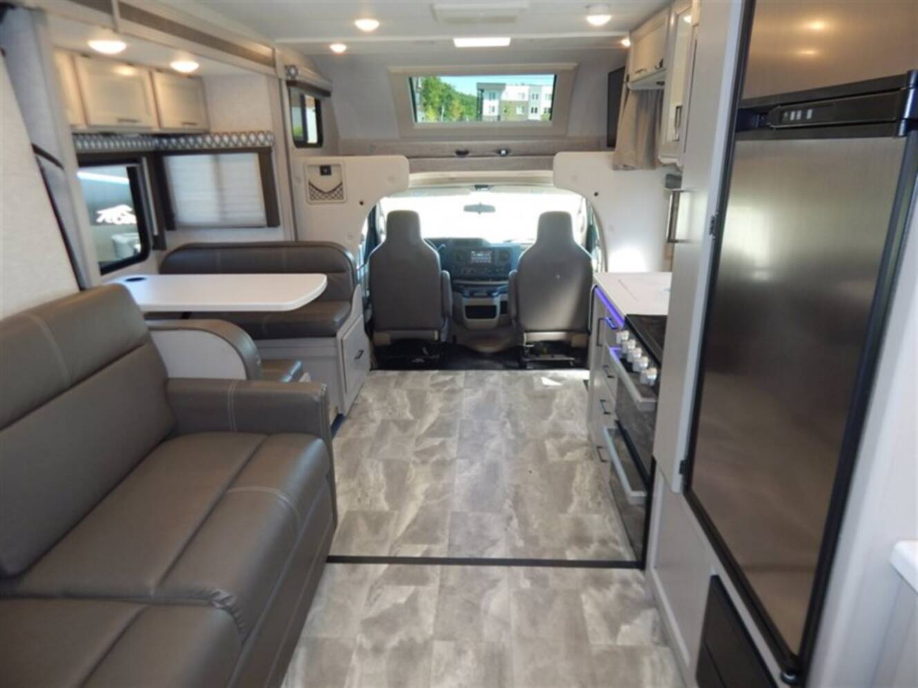 A photo of this 2022 Thor Quantum LC25