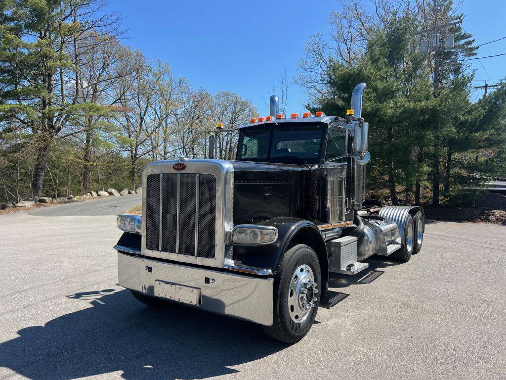 2009 PETERBILT 389 in Upton, MA