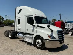 2020 FREIGHTLINER CASCADIA 126