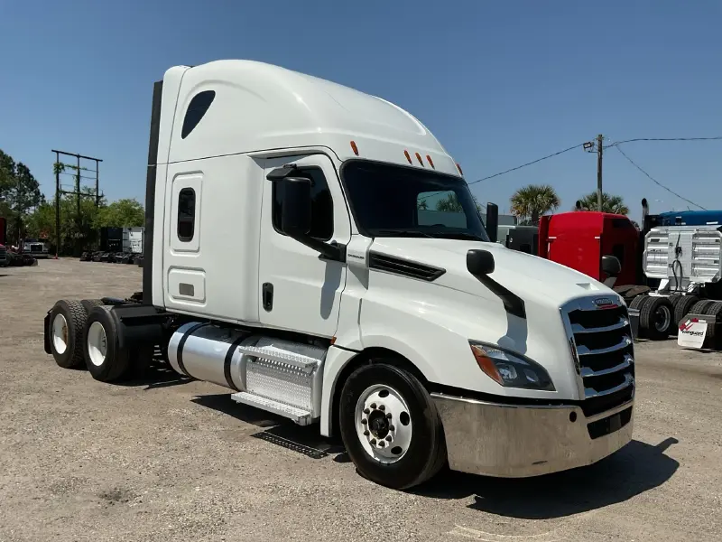 2020 FREIGHTLINER CASCADIA 126