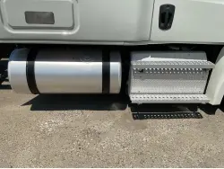 2020 FREIGHTLINER CASCADIA 126
