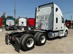 2020 FREIGHTLINER CASCADIA 126