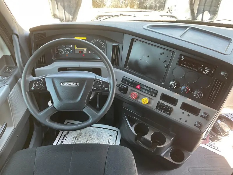 2020 FREIGHTLINER CASCADIA 126