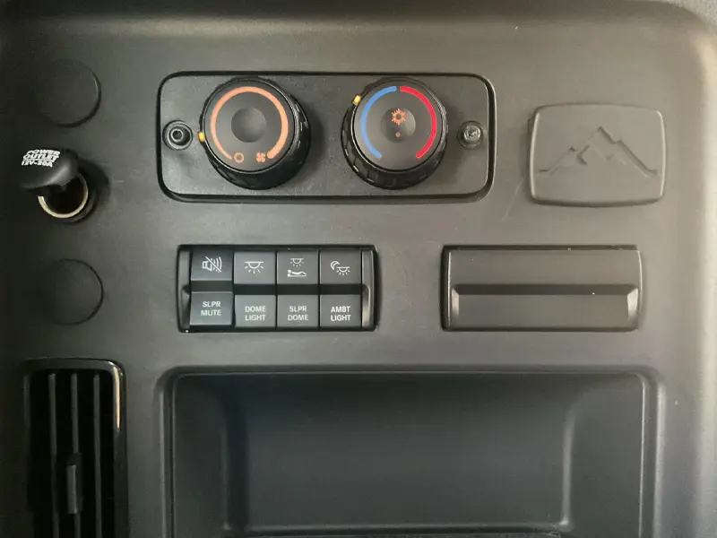 2020 FREIGHTLINER CASCADIA 126