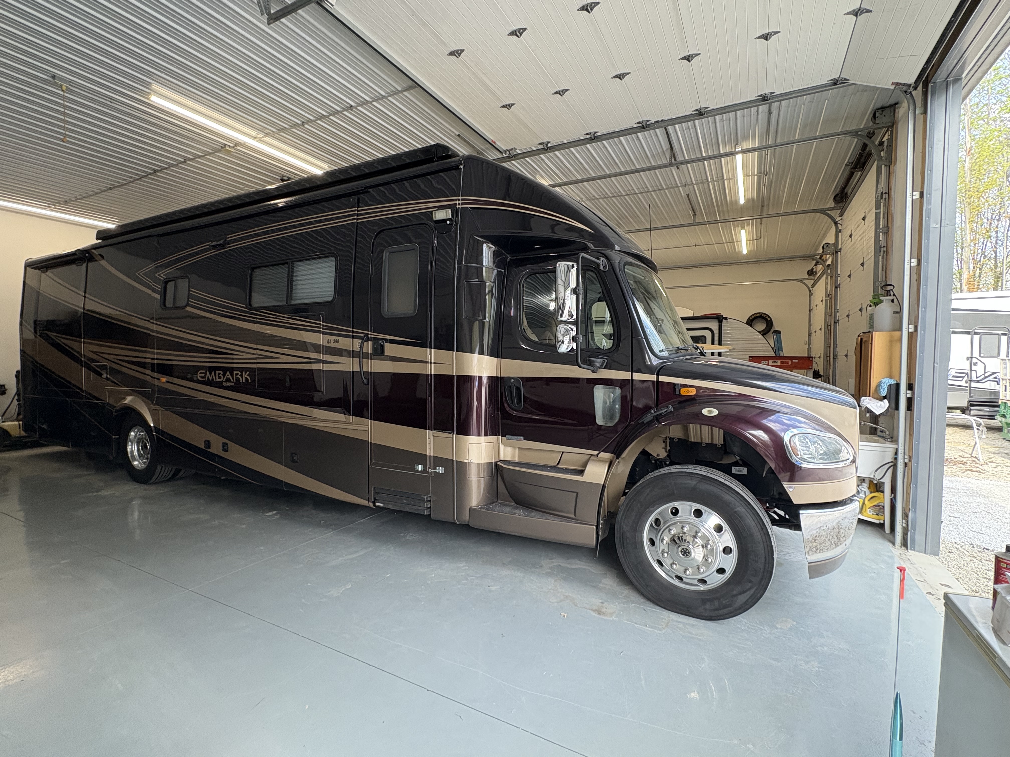 2010 Jayco EMBARK QX390 in cortland OH