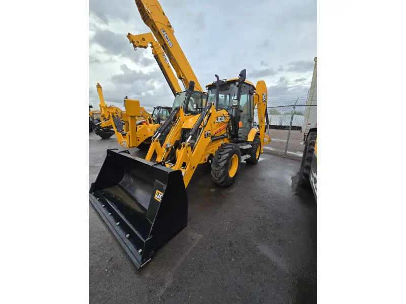 2023 JCB 3CX