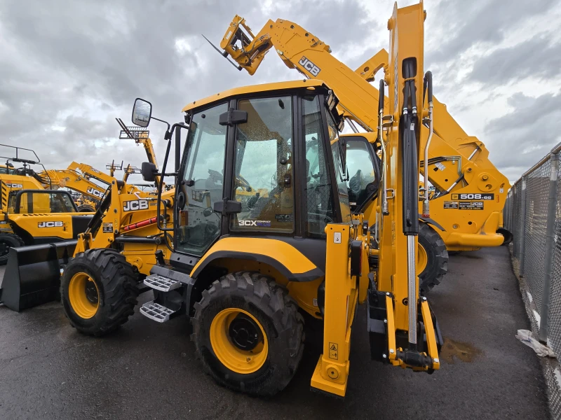2023 JCB 3CX