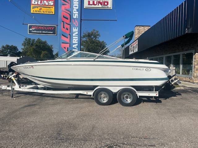 2000 Cobalt 226 in algona IA