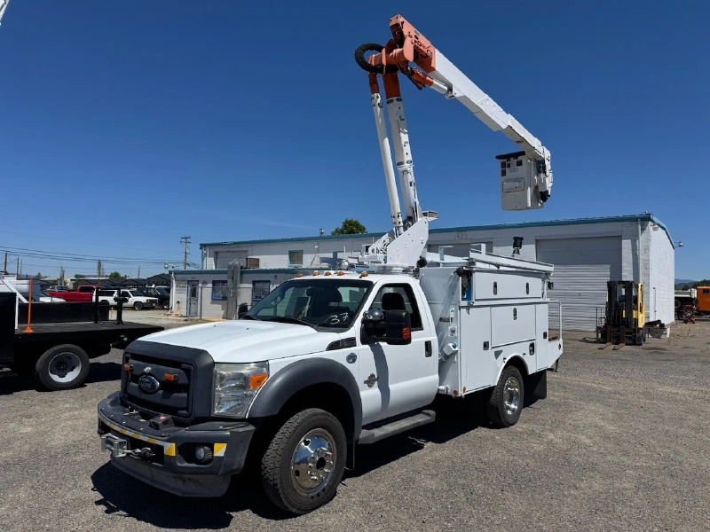 2013 FORD F550