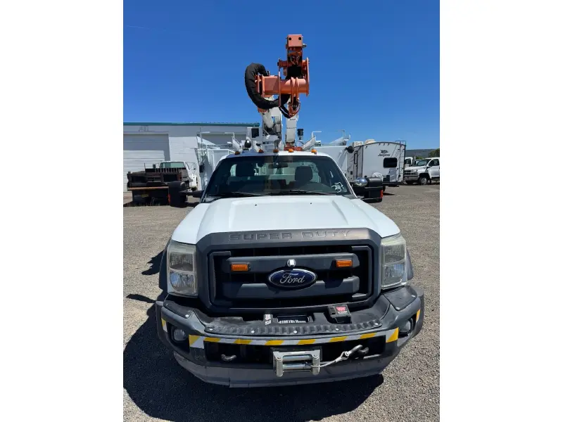 2013 FORD F550