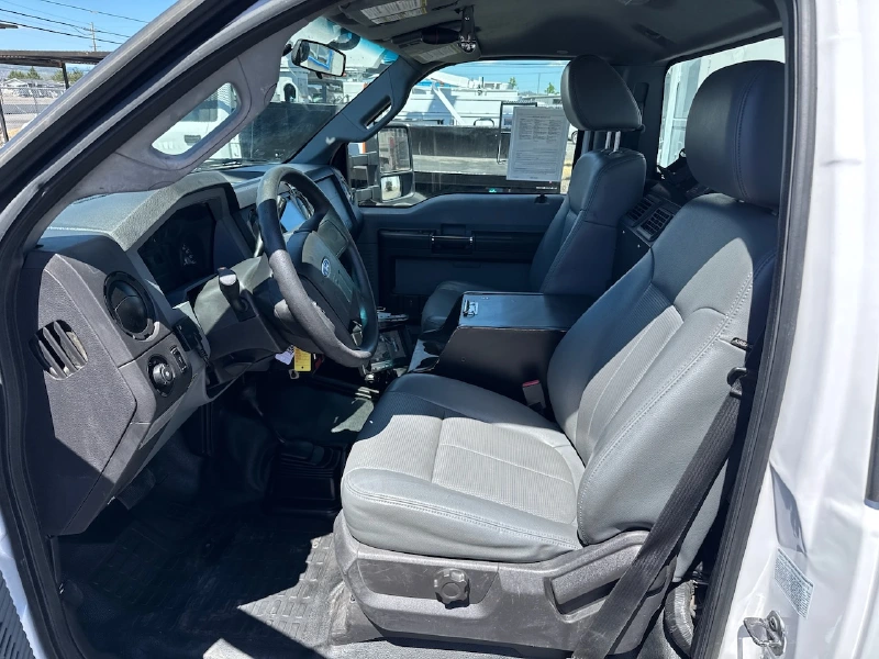 2013 FORD F550