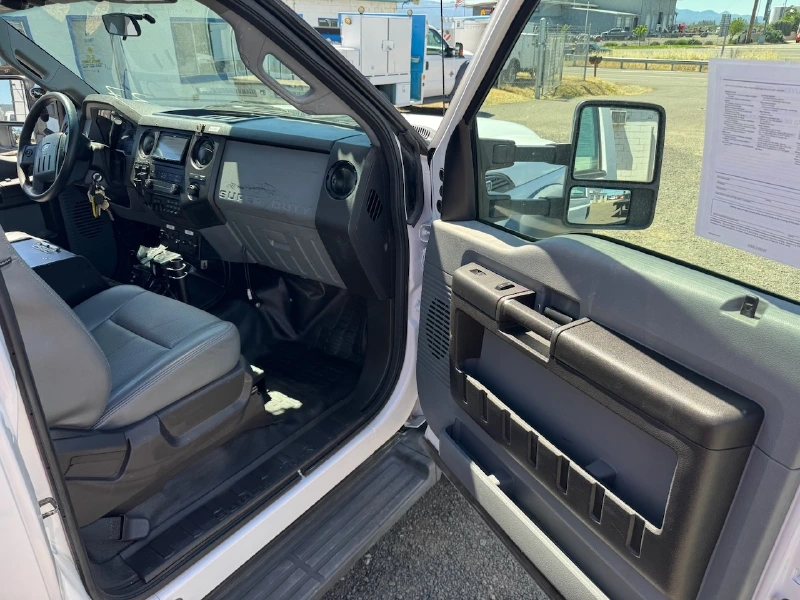 2013 FORD F550